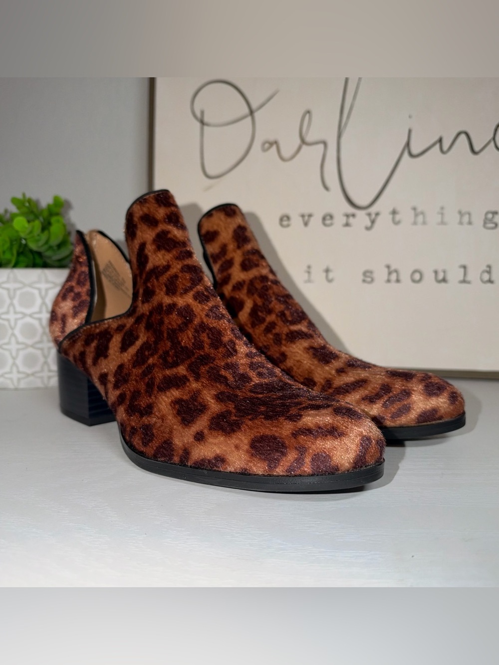 New Directions Fredericka Women’s 7M Leopard Print Ankle Booties Block Heel